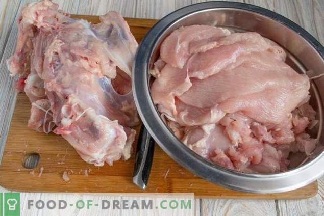 Polnjeni piščanec brez kosti v pečici