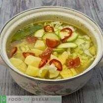 Supa de pui cu legume și paste