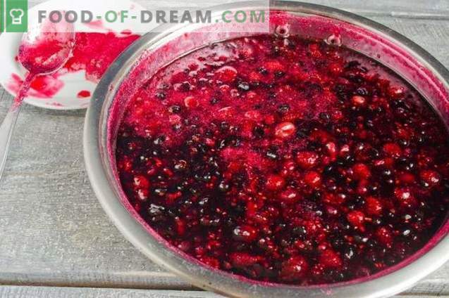 Assorted berry jam - taste of the summer garden