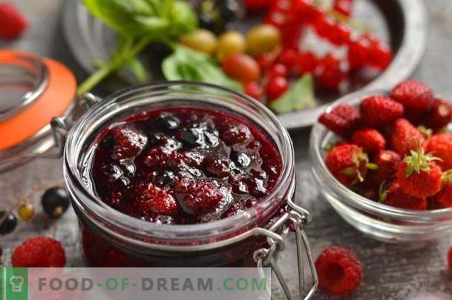 Assorted berry jam - taste of the summer garden