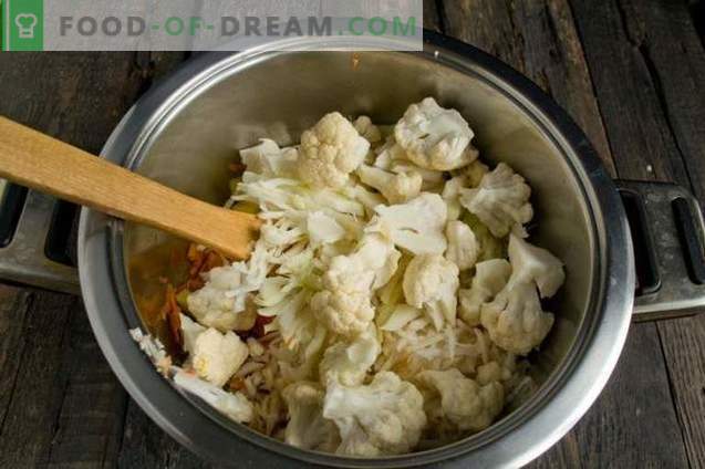 Zuppa magra con cavolfiore, cocco e pomodori