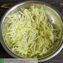 Zucchini in casseruola con cagliata e spinaci
