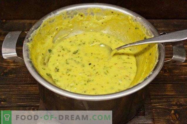 Crema di formaggio fatta in casa con peperoncino e spinaci