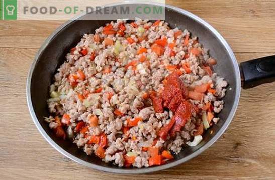 Riso con carne macinata e verdure in un pomodoro: fantasia sul risotto dei prodotti disponibili. Foto-ricetta per cucinare riso con carne macinata e verdure nel pomodoro: passo dopo passo