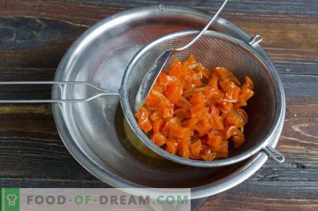 Torta allo zenzero con uvetta e marmellata di carote