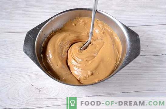 Vaffelkaka: ett steg för steg fotrecept. Gör en vaffelkaka från färdiga kakor med kondenserad mjölk - enkelt och mycket gott!