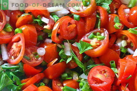 Le insalate di pomodoro sono le migliori ricette. Come cucinare correttamente e gustose insalate di pomodori.