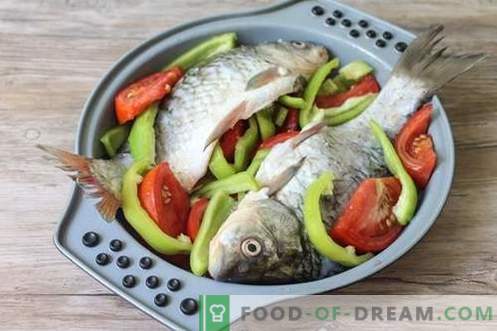 Due delle ricette più gustose e veloci per la cottura di pesci di fiume (carassi)