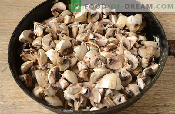 Fried mushrooms with onions: the right cooking technology. Step-by-step photo-recipe for cooking champignons with onions