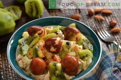 Insalata di pollo con kiwi e noci