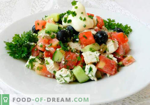 Insalata con olive - una selezione delle migliori ricette. Come cucinare correttamente e gustoso un'insalata con le olive.