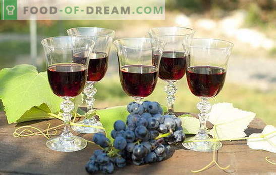 Riempimento di uva fatto in casa - naturalmente! Ricette di liquore d'uva a casa: con vodka, zucchero o alcool