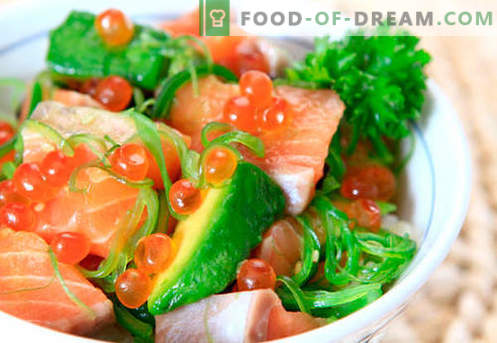 Insalata con salmone salato - le ricette giuste. Insalata cotta rapidamente e gustosa con salmone leggermente salato.